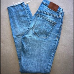 Madewell Skinny High-Rise Jeans (size 25)